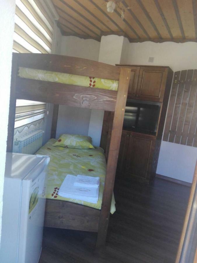 Къщи За Гости Башеви Sarnitsa Exterior foto